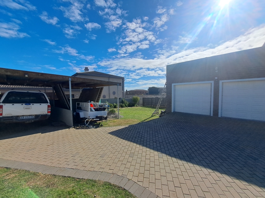 3 Bedroom Property for Sale in Myburgh Park Western Cape
